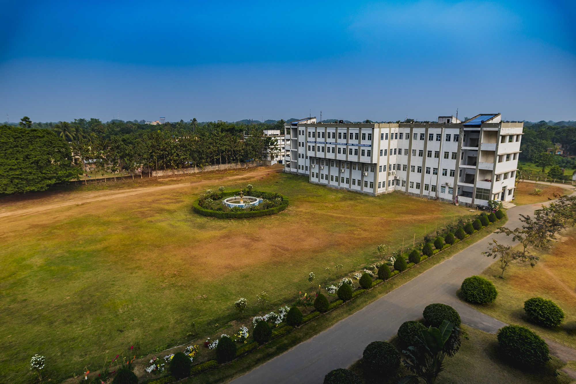Global Institute of Management and Technology Campus View(4)