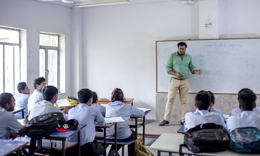 Global Institute of Management and Technology Classroom(2)