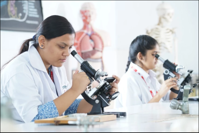 Godavari Institute of Engineering and Technology Labs(4)