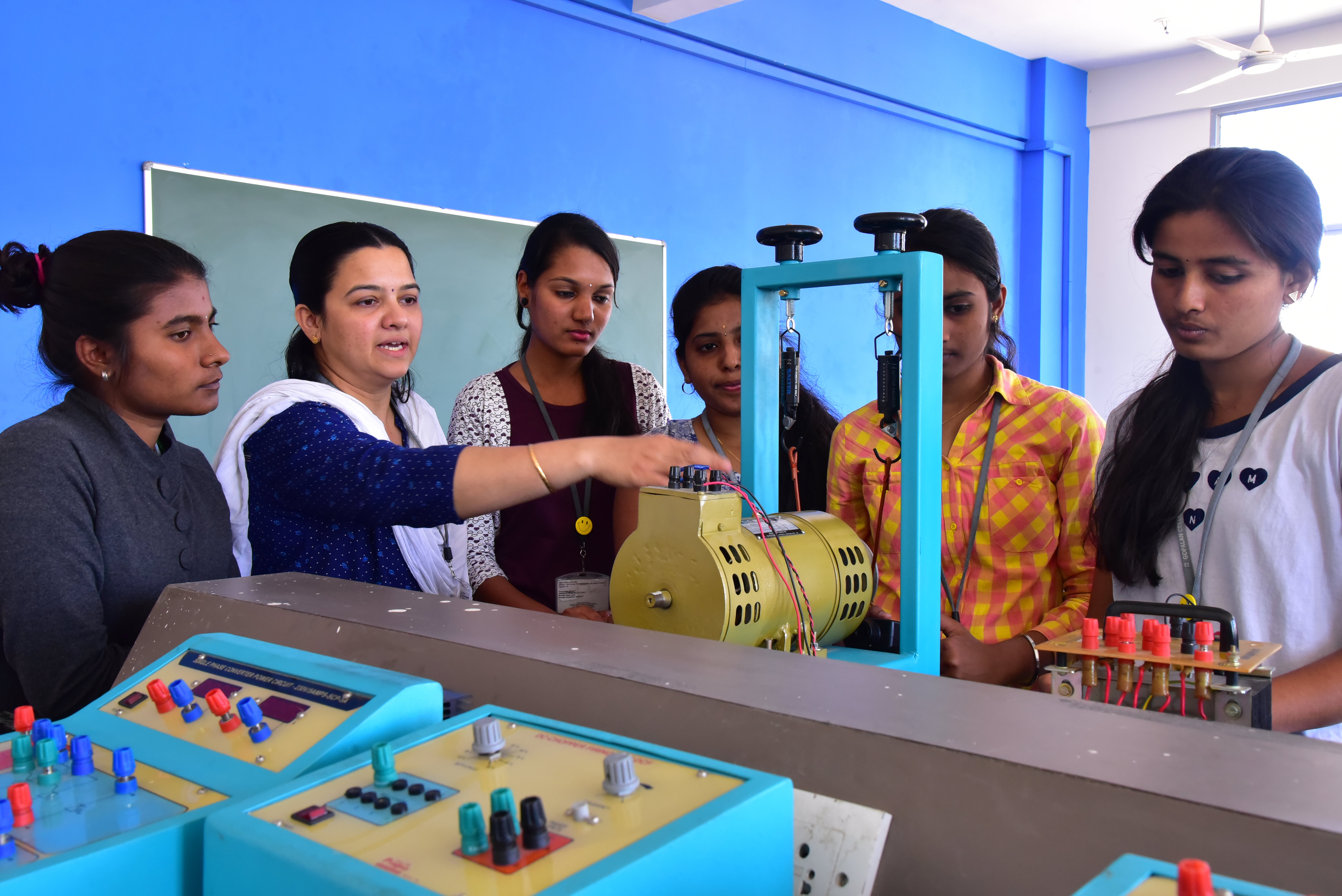 Gopalan College of Engineering and Management Labs(2)