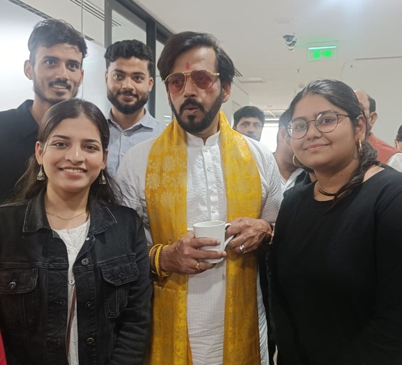 HIMCOM Celebrity Visit(2)