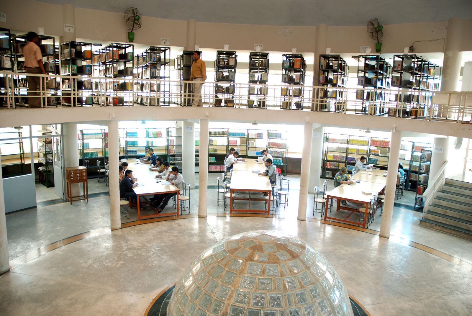 IEC College of Engineering and Technology Library