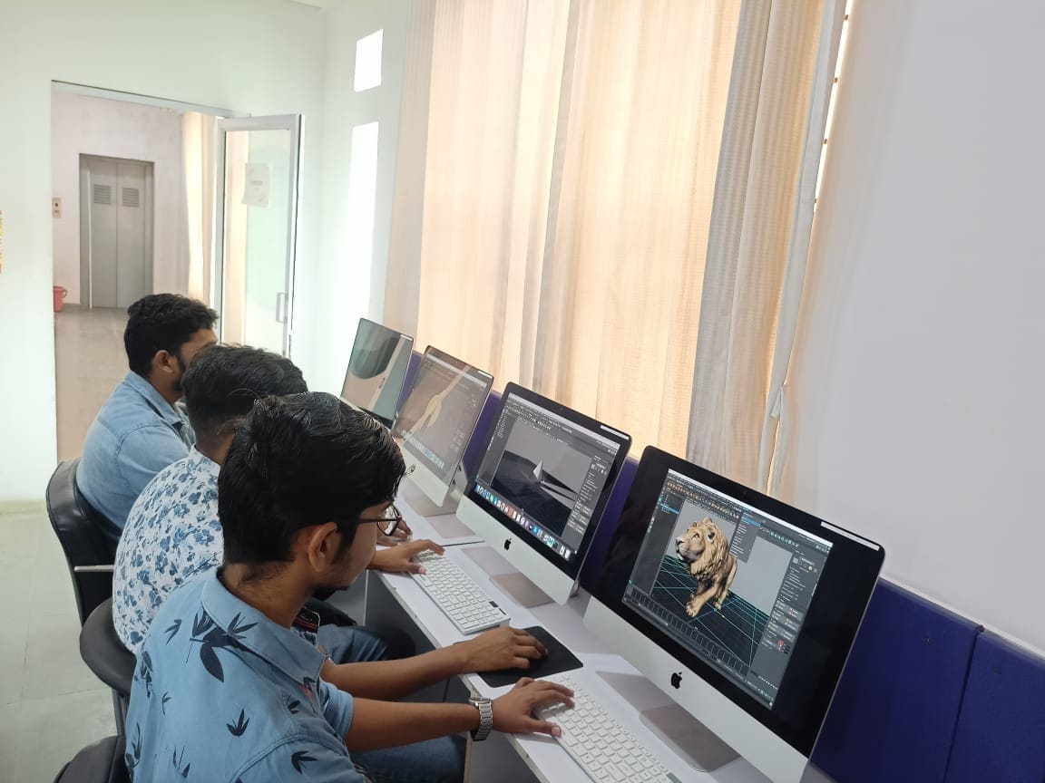IIFA Lancaster Degree College Labs(3)