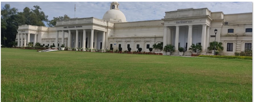 IIT Roorkee Campus View(4)