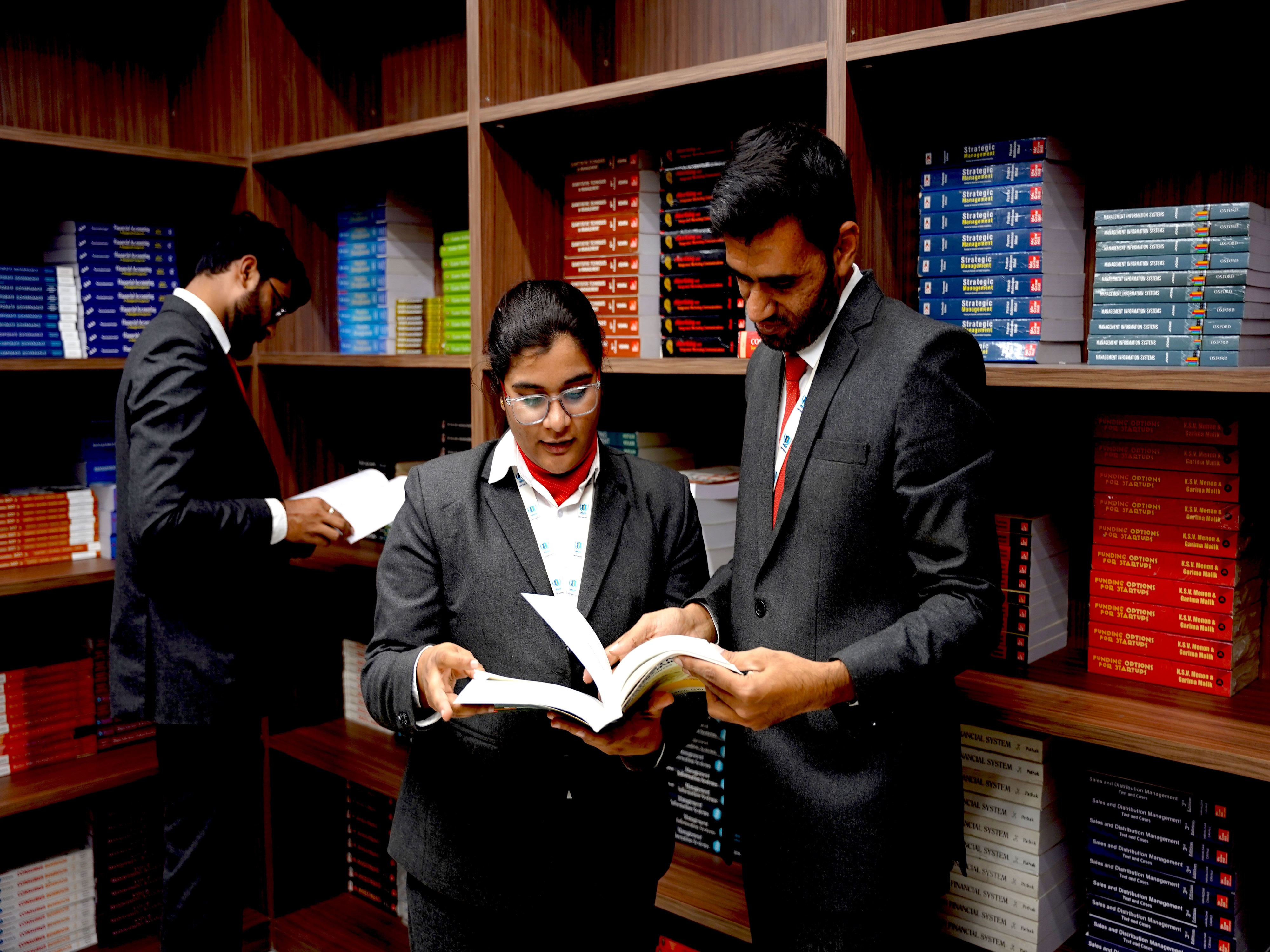 Imperial School of Banking and Management Studies Library(1)