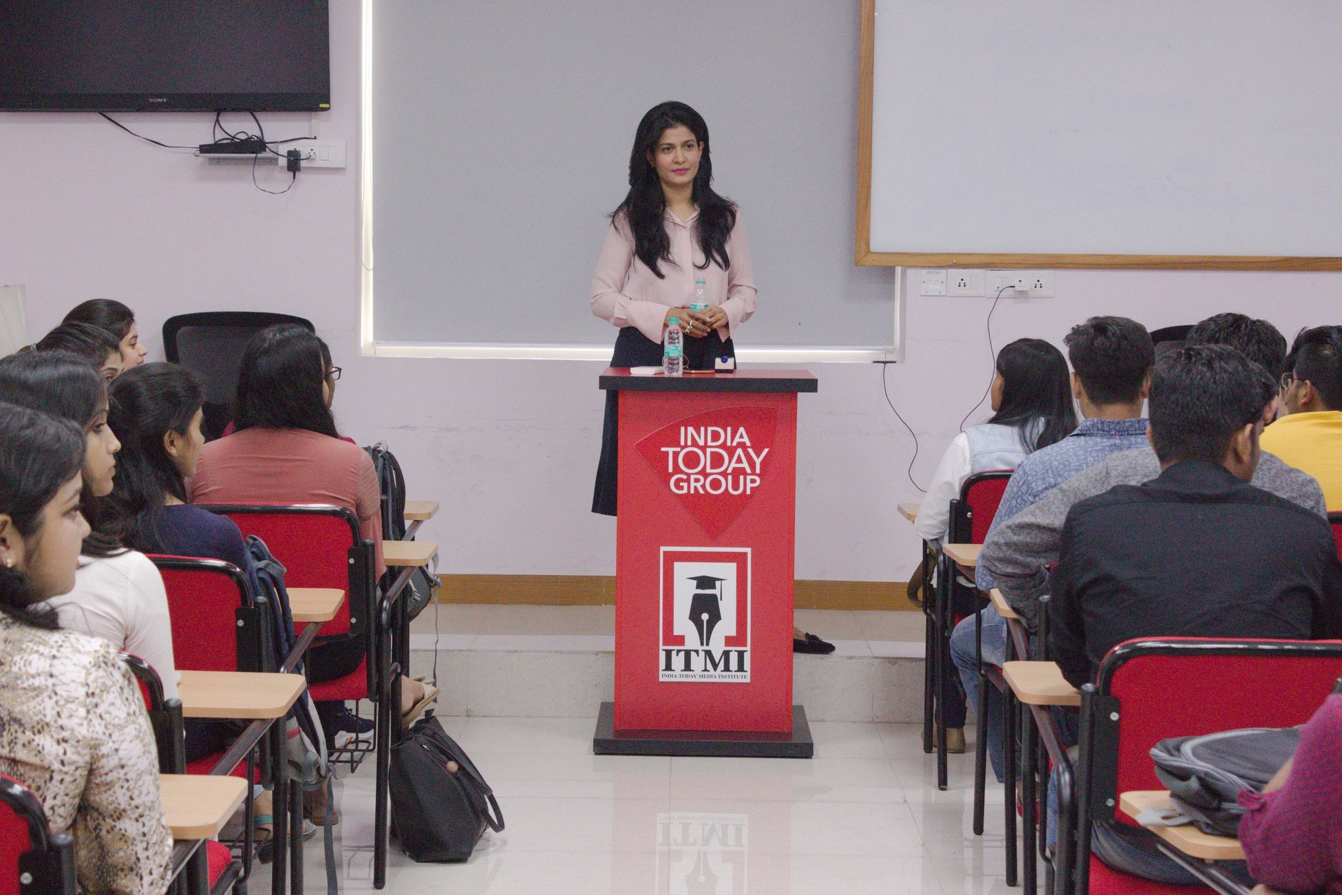 India Today Media Institute Classroom(3)