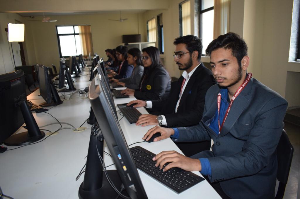 Indirapuram Institute of Higher Studies, Ghaziabad Labs(1)