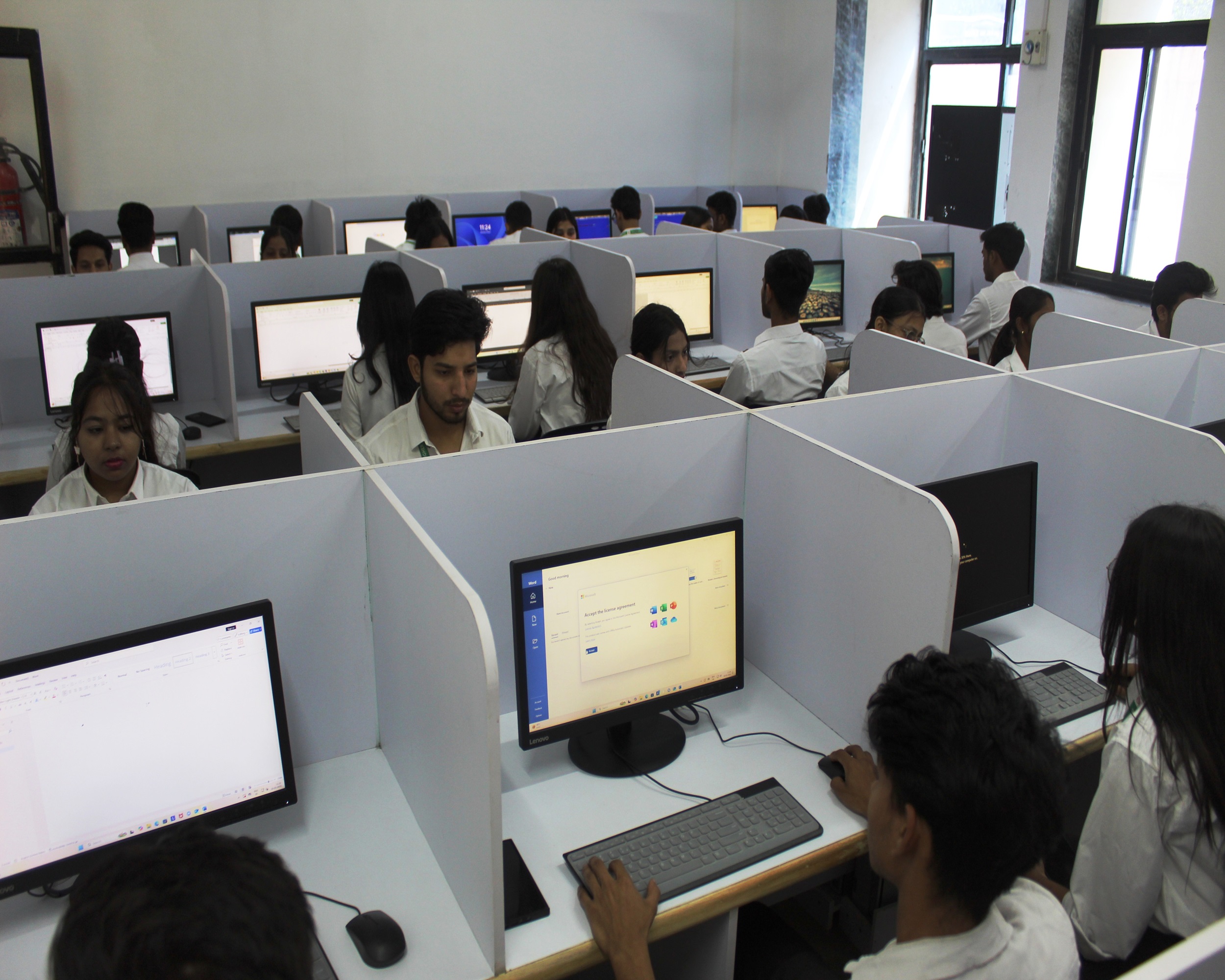 Indirapuram Institute of Higher Studies, Ghaziabad Labs(2)