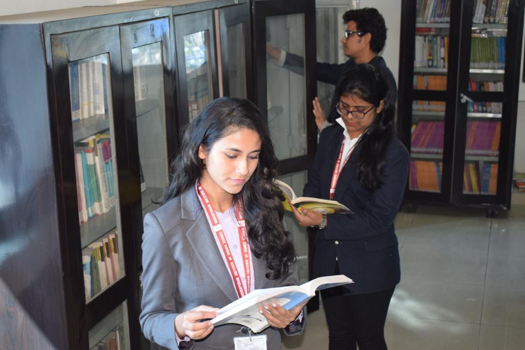 Indirapuram Institute of Higher Studies, Ghaziabad Library(1)