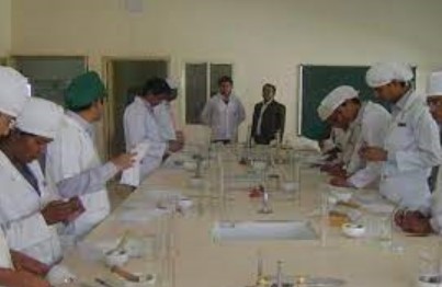 Indore Institute of Pharmacy Labs(5)