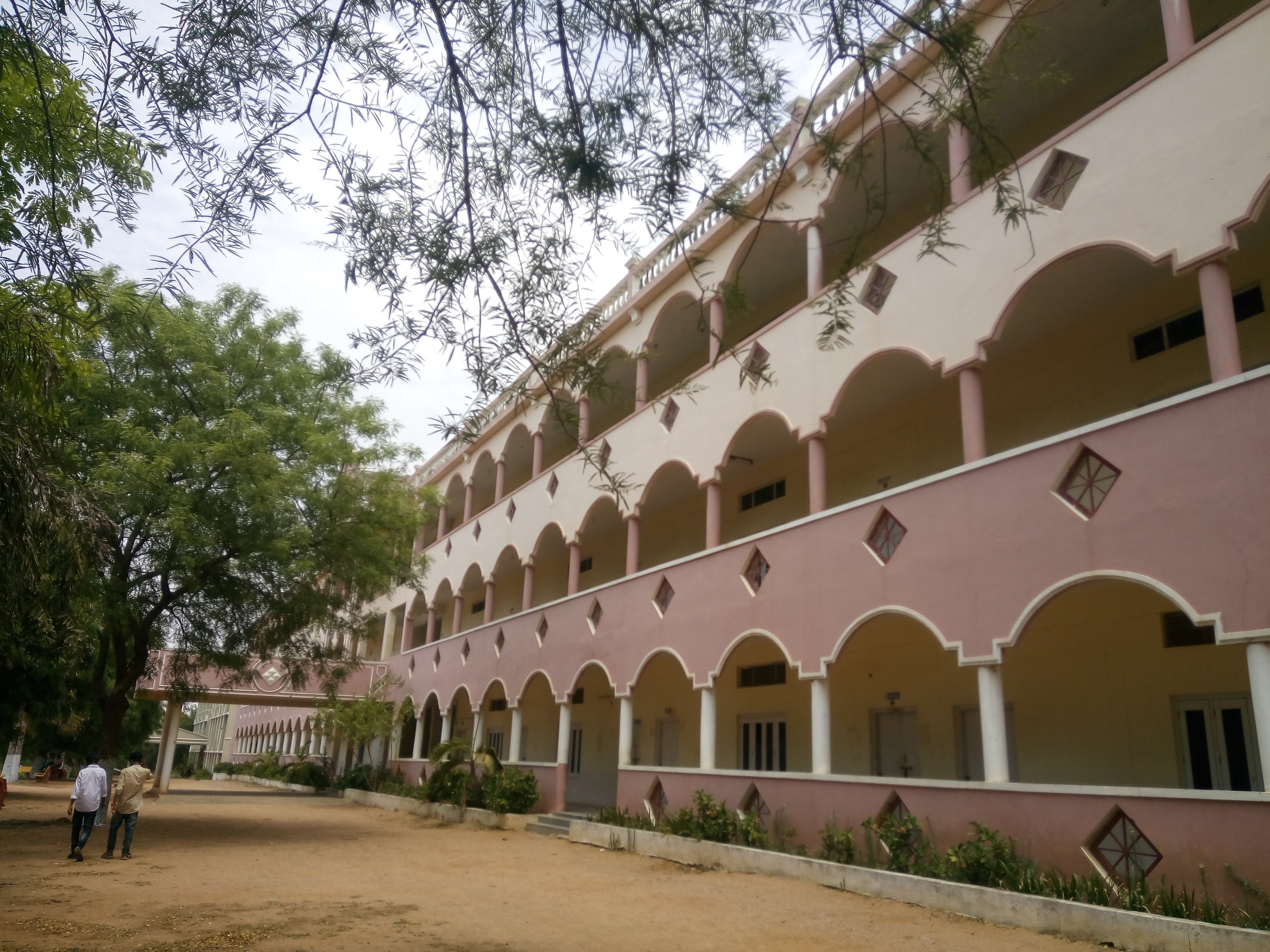 Indur Institute of Engineering and Technology Campus Building(4)