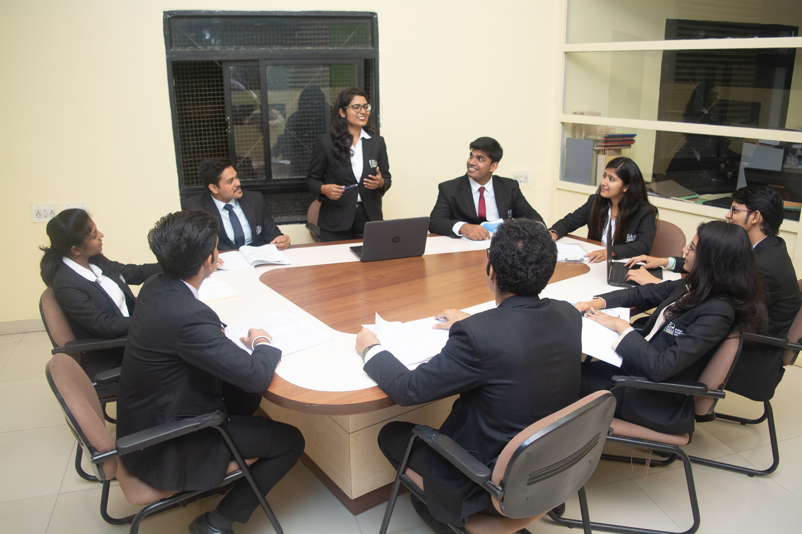 Indus Business Academy Classroom(1)