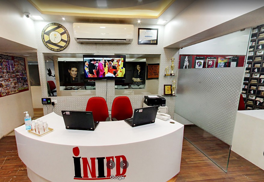 International Institute of Fashion Design Others(4)