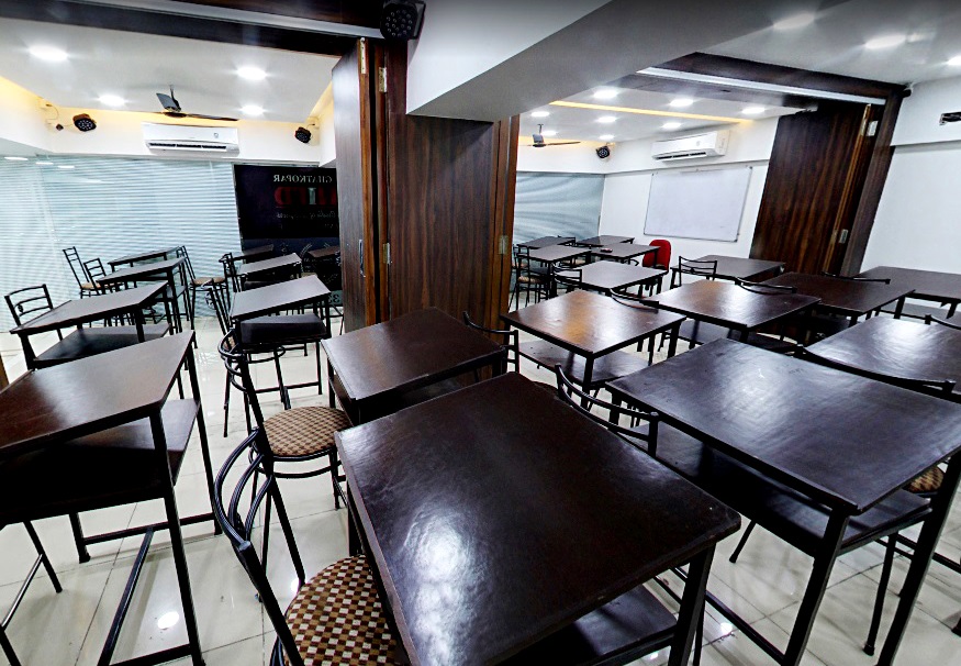 International Institute of Fashion Design Classroom(6)