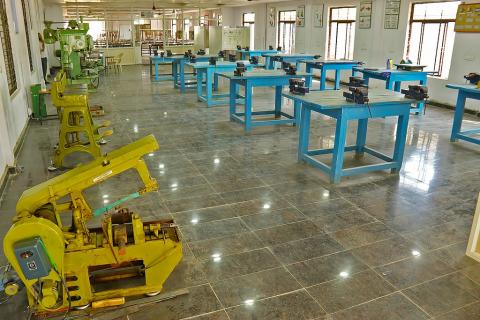 IARE Labs(8)