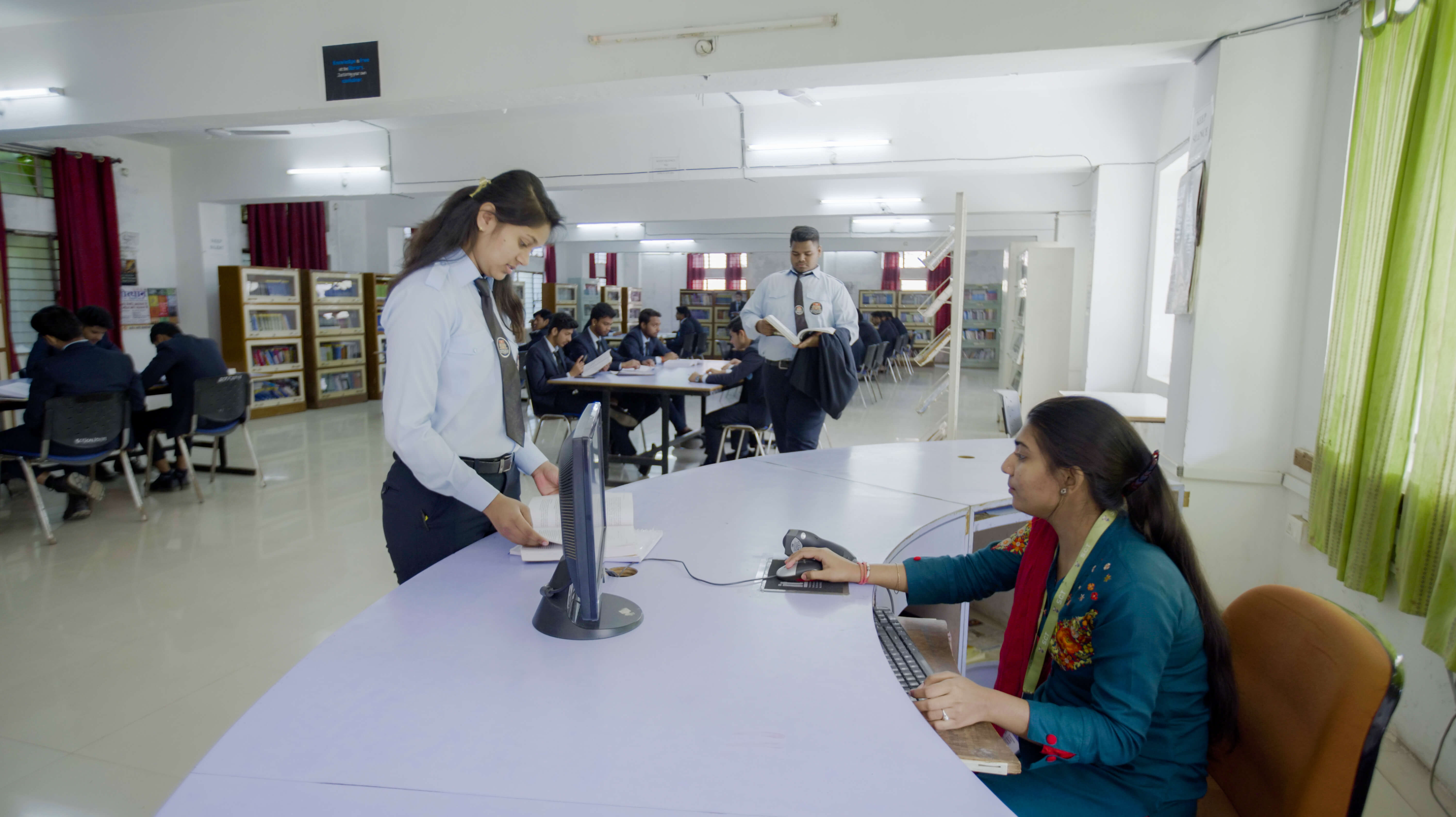 Institute of Aeronautics and Engineering Bhopal Library(2)