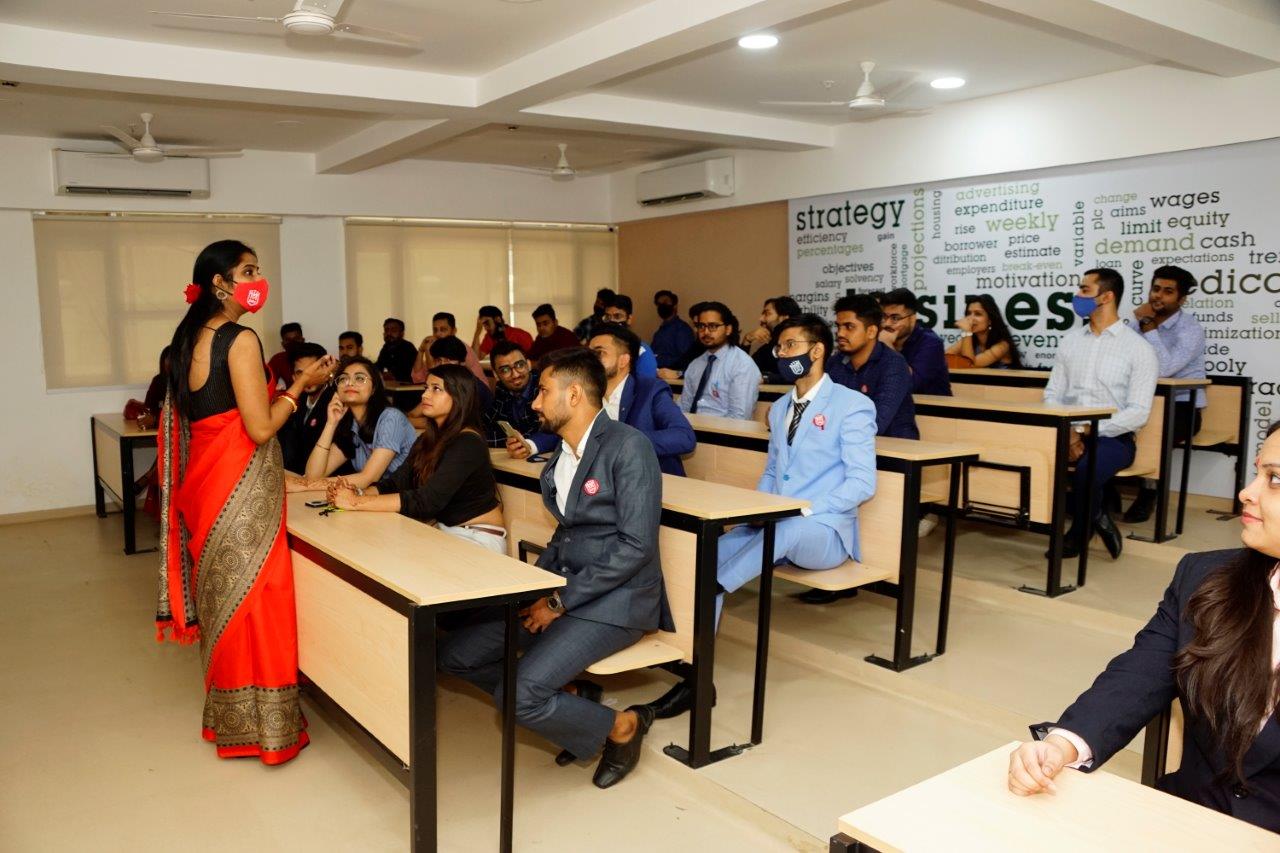IMM Delhi Classroom(1)