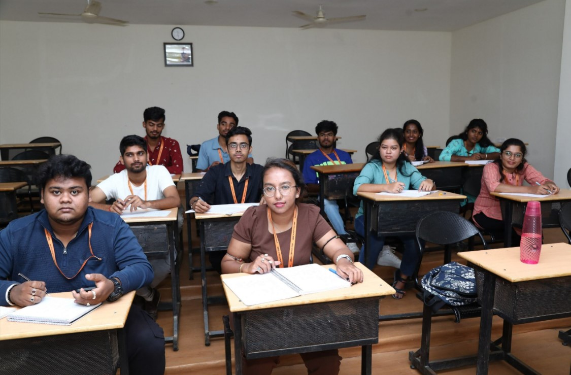 International Academy of Management and Entrepreneurship Classroom(2)