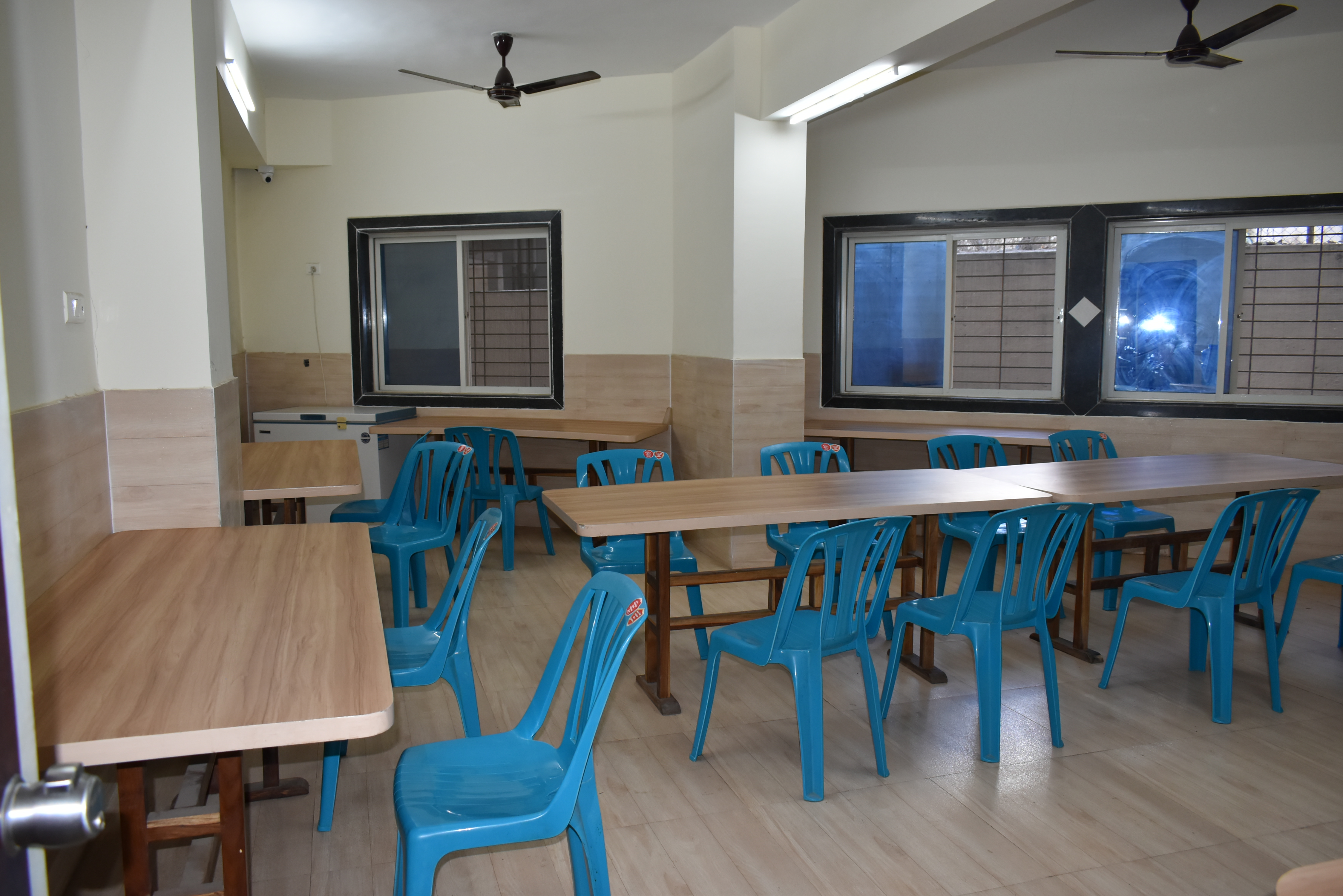 ISMS Pune Cafeteria / Mess(2)