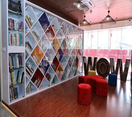 ITM Institute of Design and Media Library