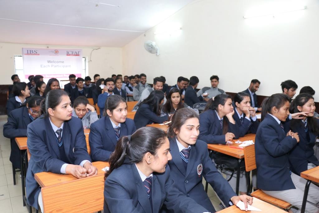 ITM Dehradun Classroom(2)