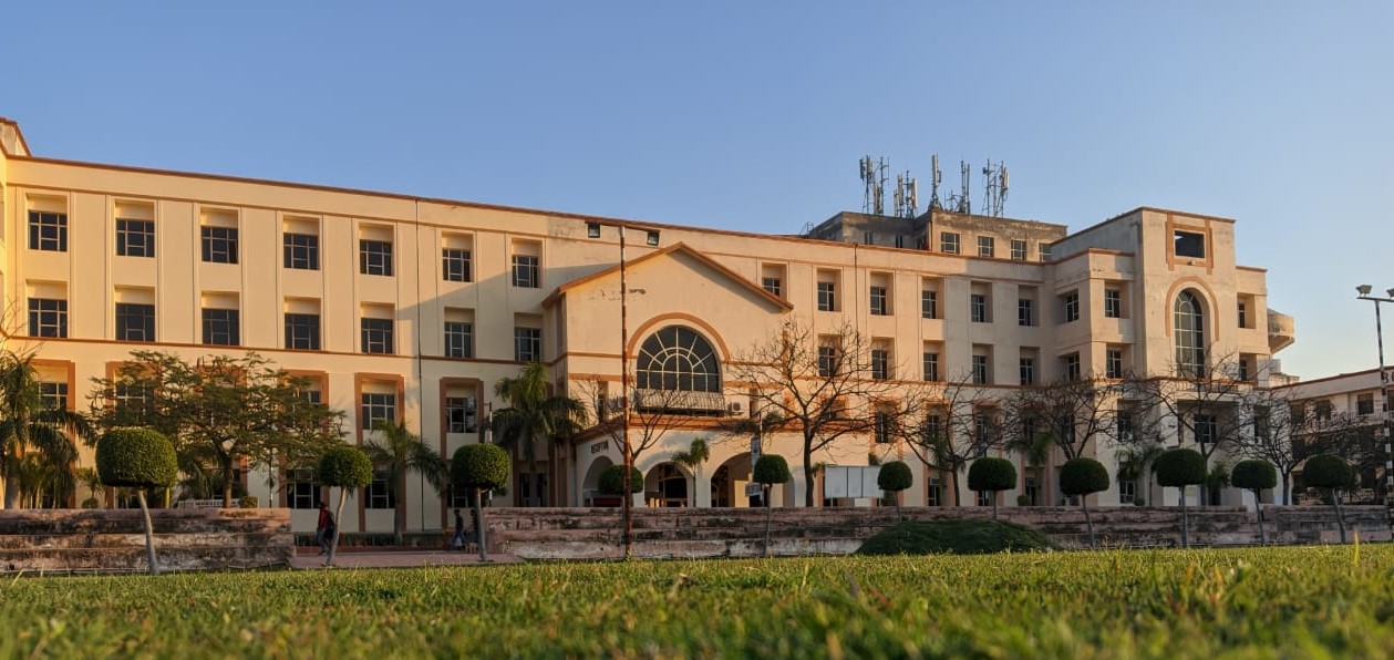 ITS Engineering College Campus Building(3)