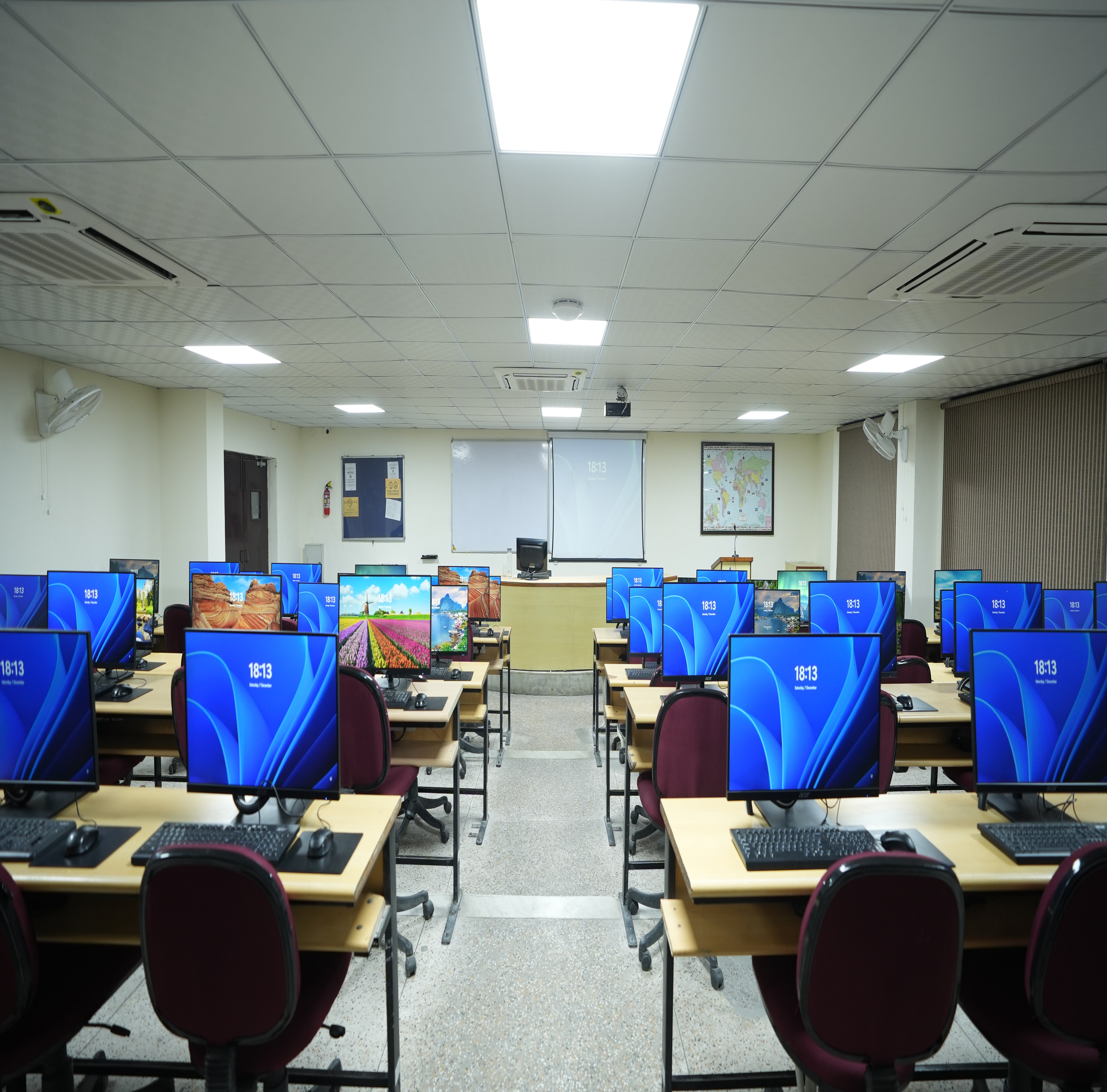 Jagan Institute of Management Studies, Rohini, Delhi Labs(1)
