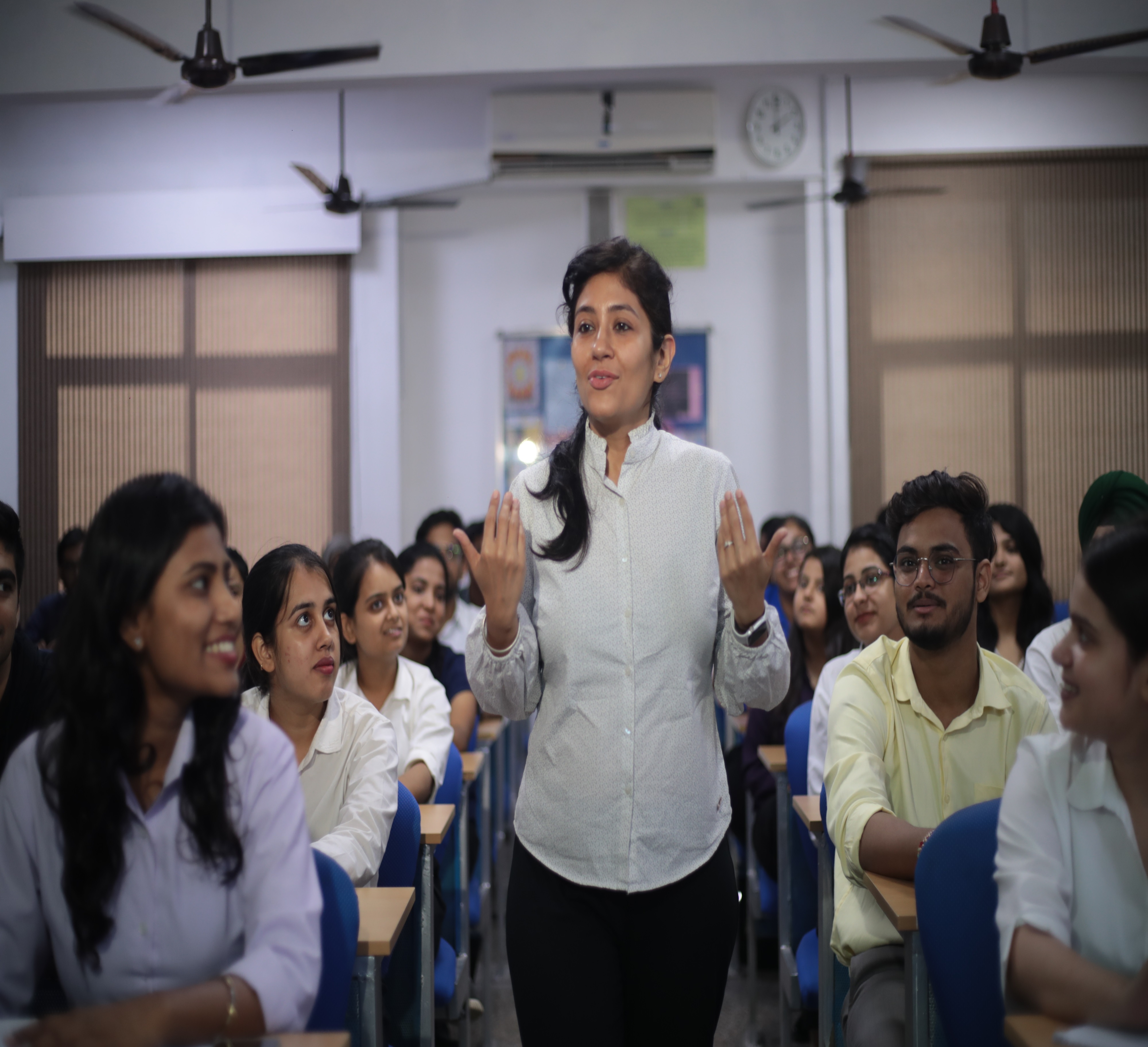 Jagan Institute of Management Studies, Rohini, Delhi Classroom(1)