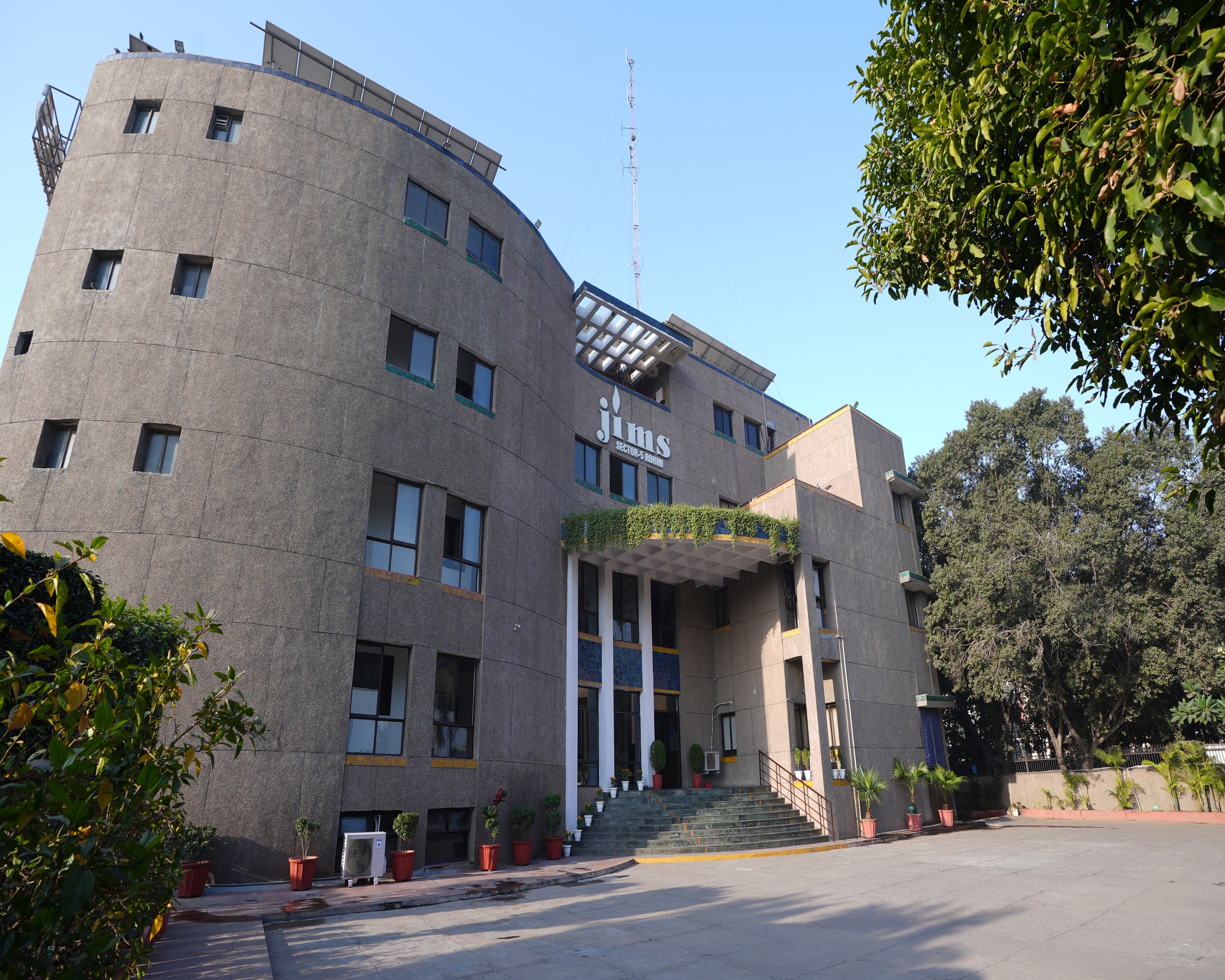 Jagan Institute of Management Studies, Rohini, Delhi Campus Building(2)