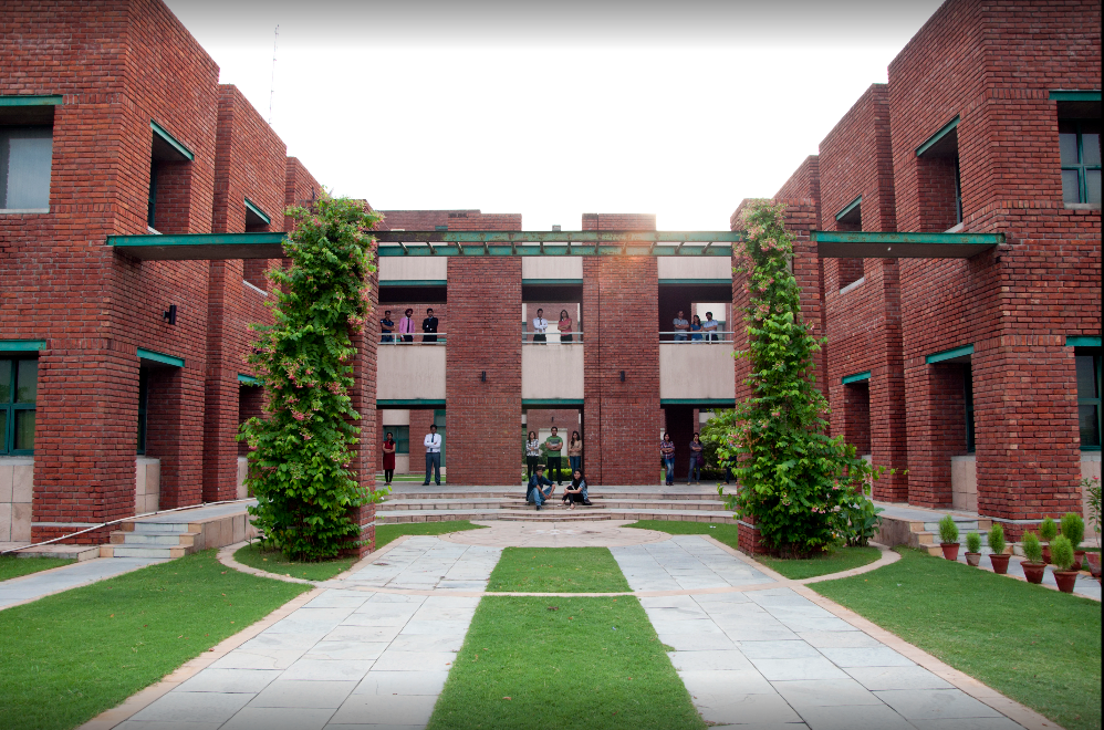 Jaipuria Institute of Management Noida Campus View(1)