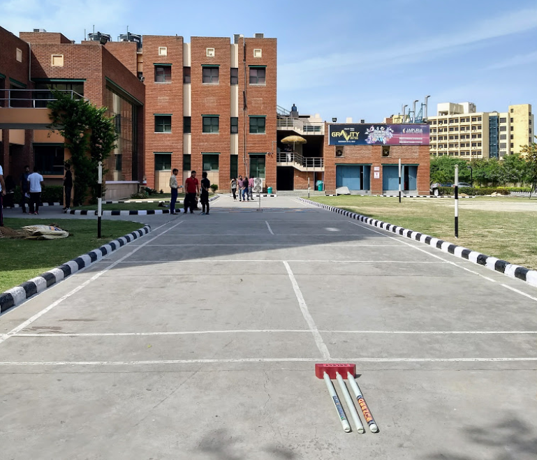 Jaipuria Institute of Management Noida Sports Facility(4)