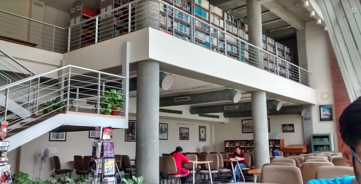 Jaipuria Institute of Management Noida Library