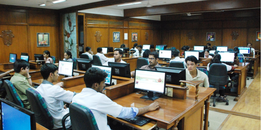 Jawaharlal Nehru Medical College Labs