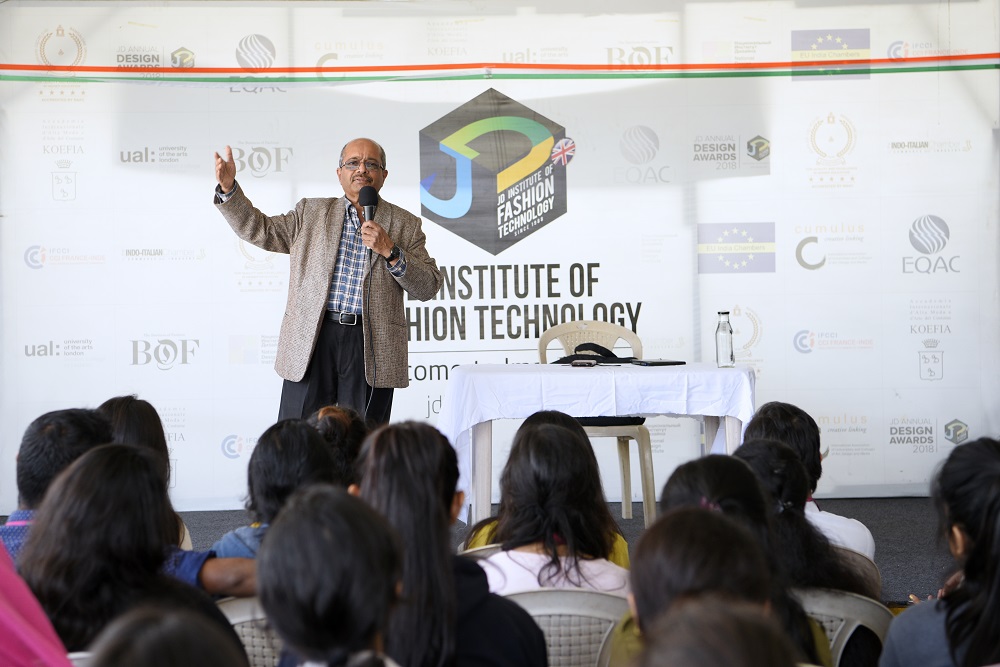 JD Institute of Fashion Technology, Bangalore Seminar hall