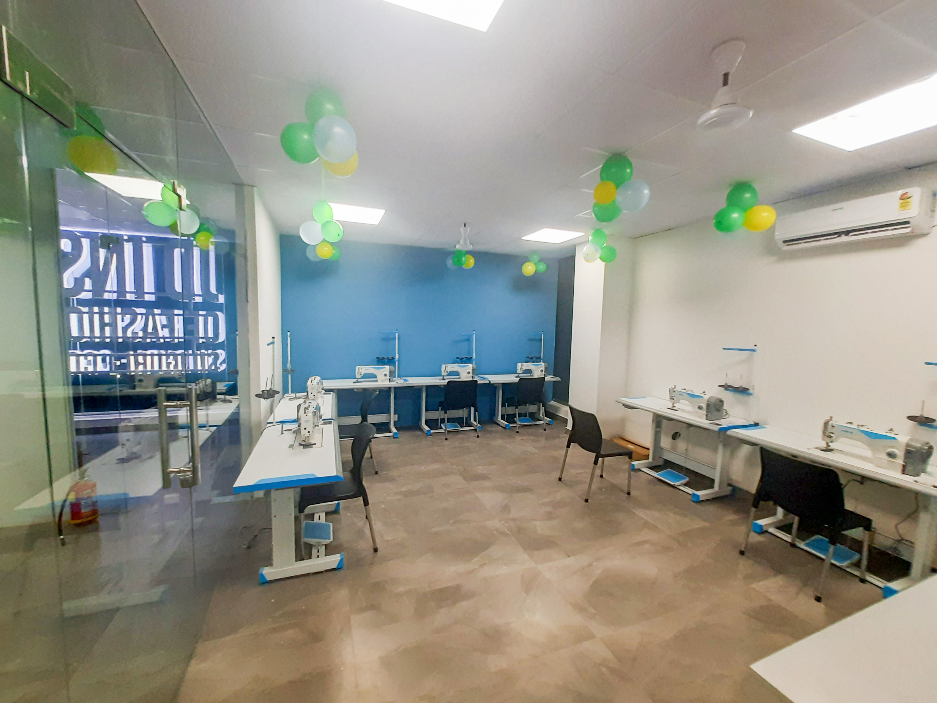 JD Institute of Fashion Technology, Siliguri Labs(1)