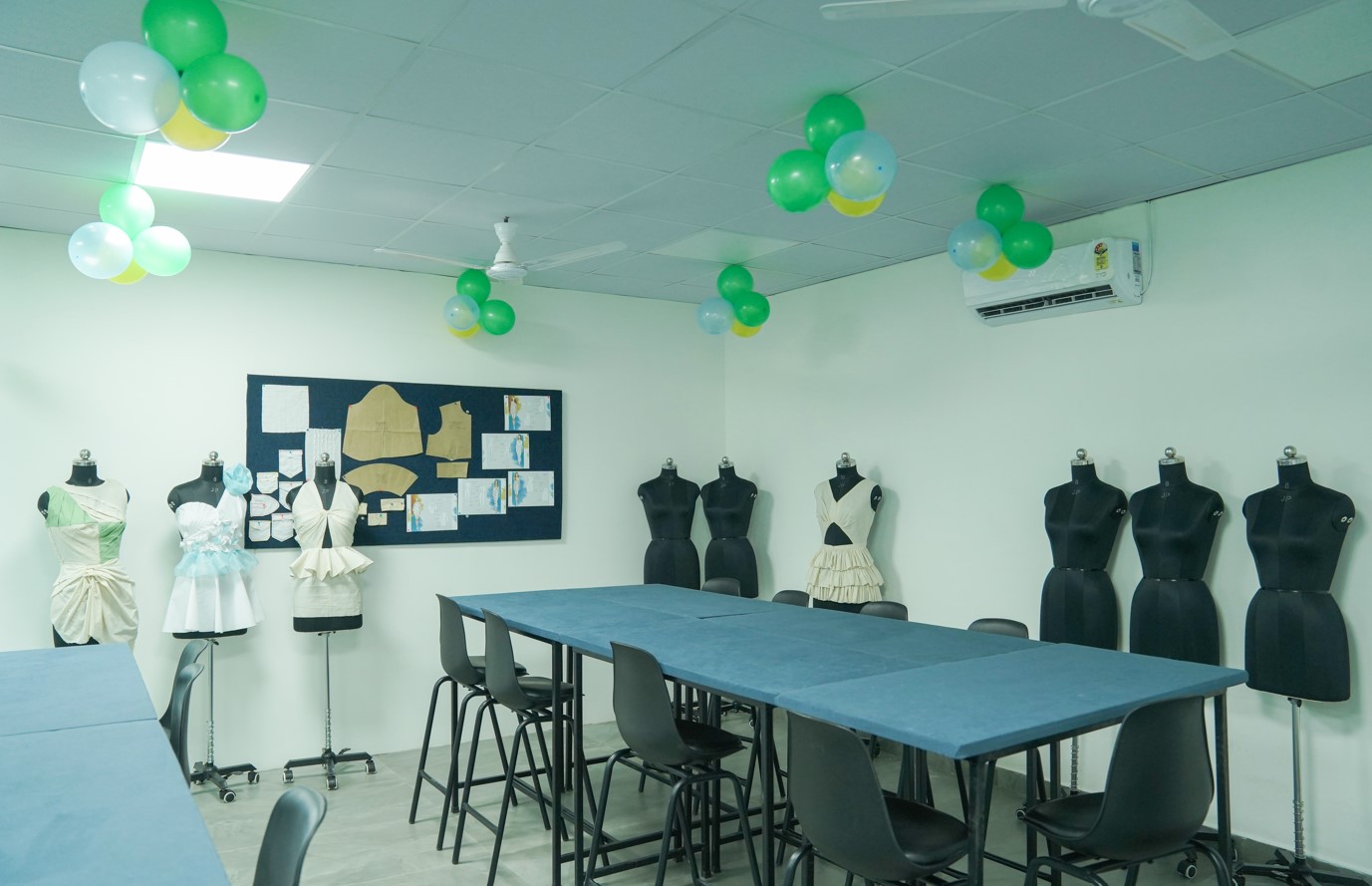 JD Institute of Fashion Technology, Siliguri Labs(2)
