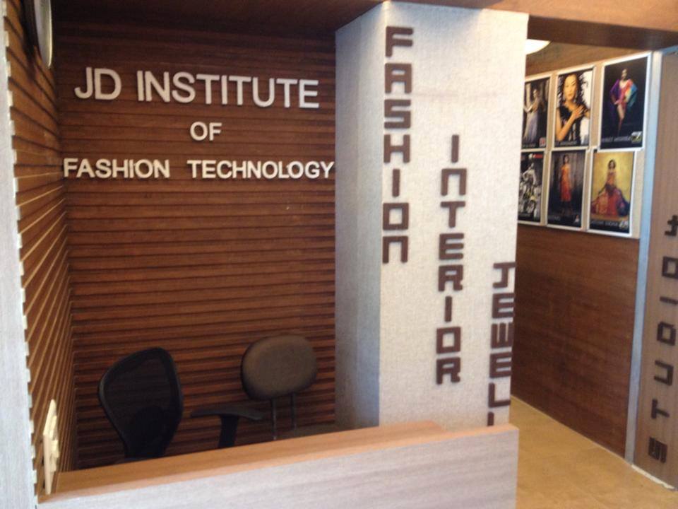 JD Institute of Fashion Technology Surat Entrance