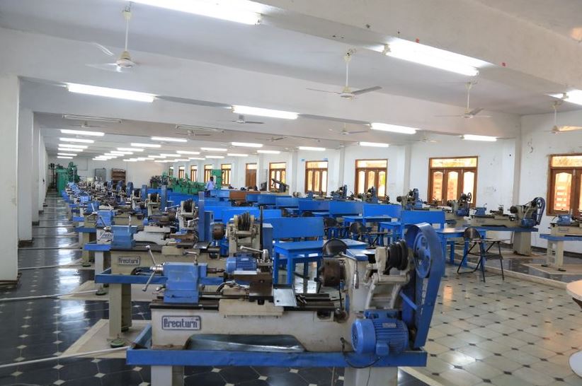 Jeppiaar Institute of Technology Labs(8)
