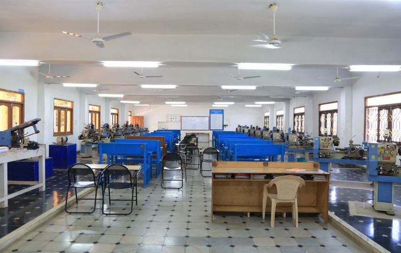 Jeppiaar Institute of Technology Labs(10)