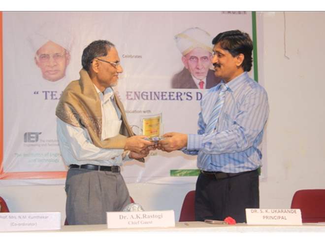 KJ Somaiya Institute of Technology Fest(1)