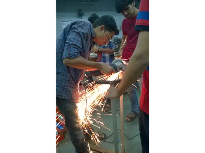 KJ Somaiya Institute of Technology Labs