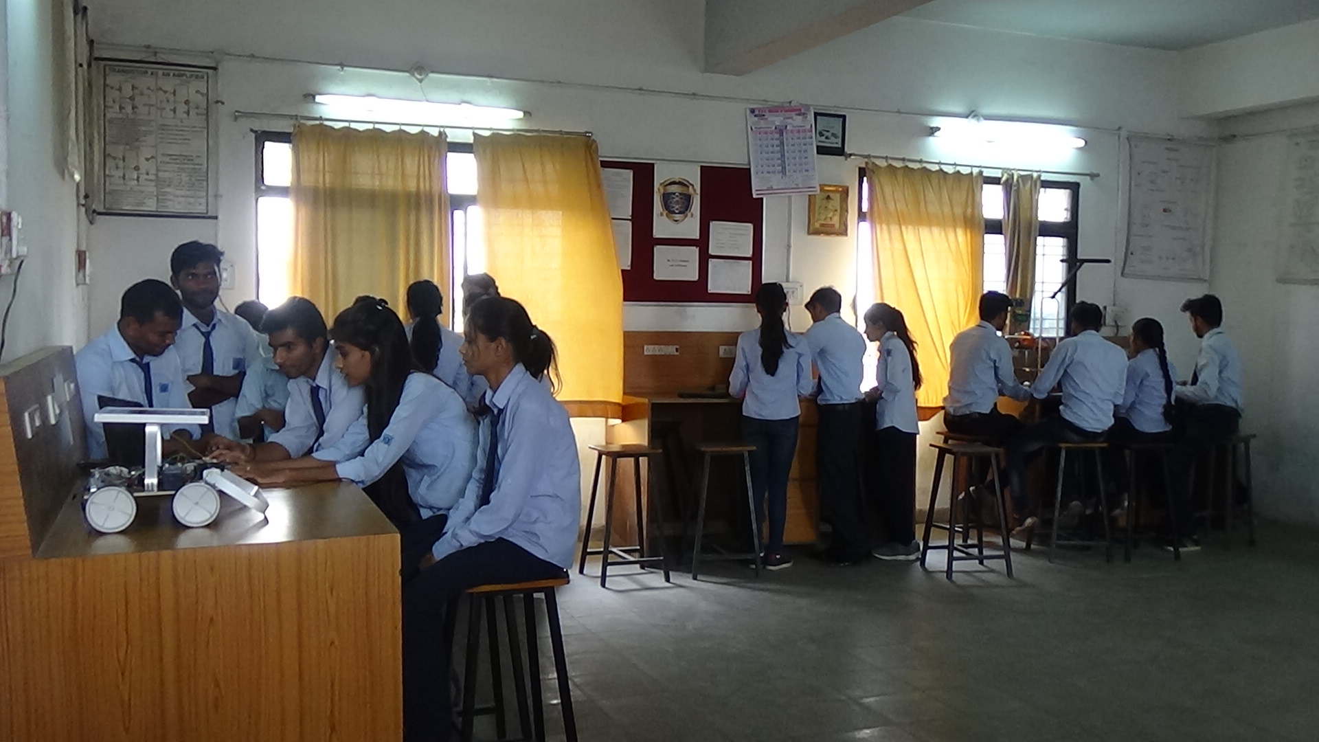 KDK College of Engineering Nagpur Labs(4)