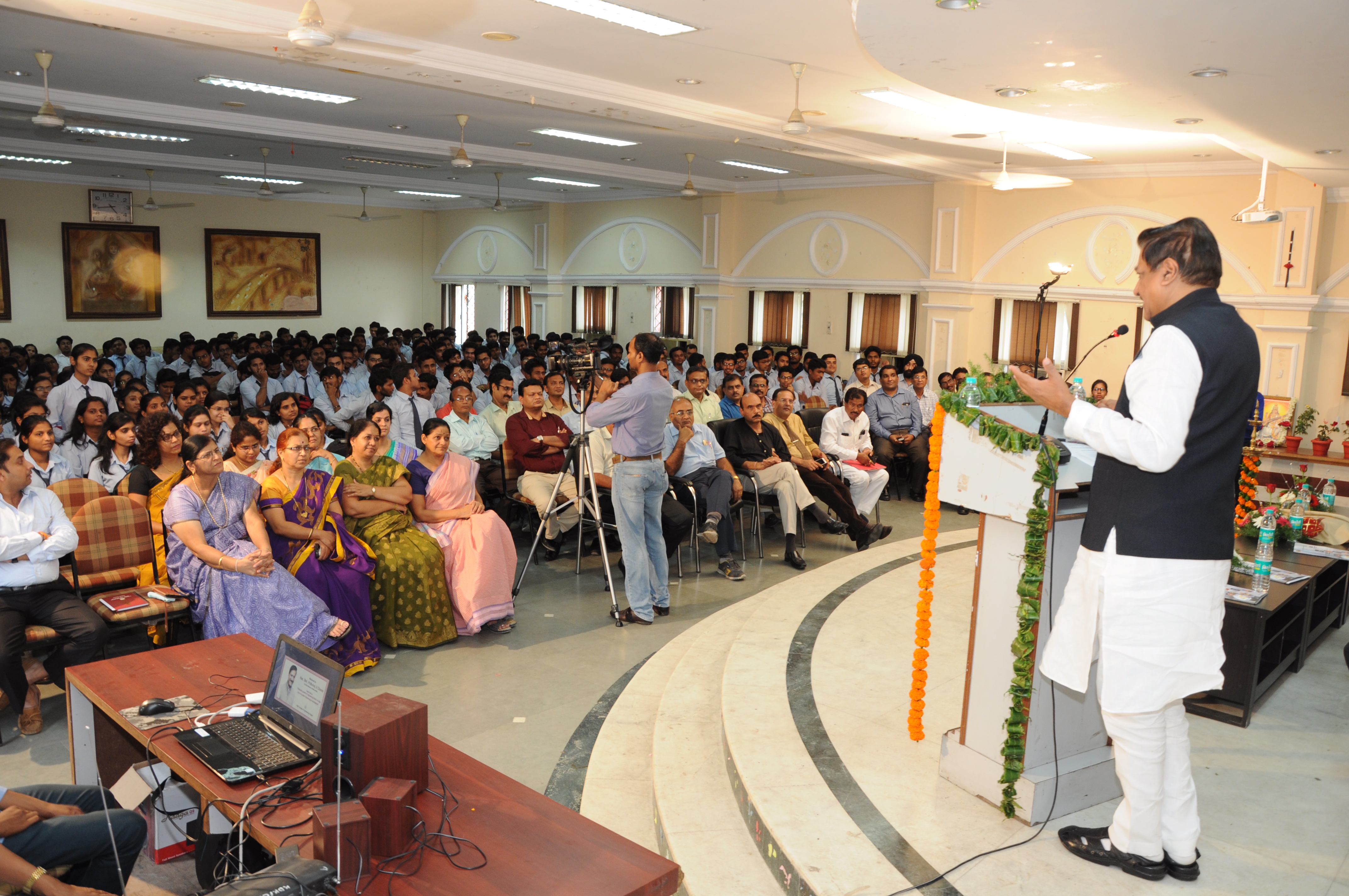 KDK College of Engineering Nagpur Seminar hall(2)