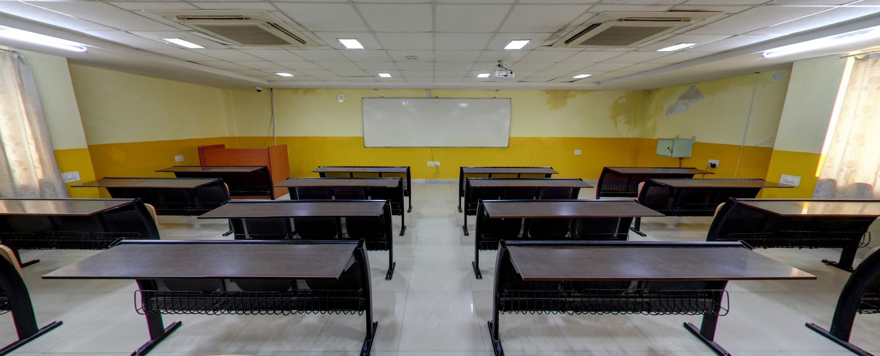 KIIT School of Electrical Engineering Classroom