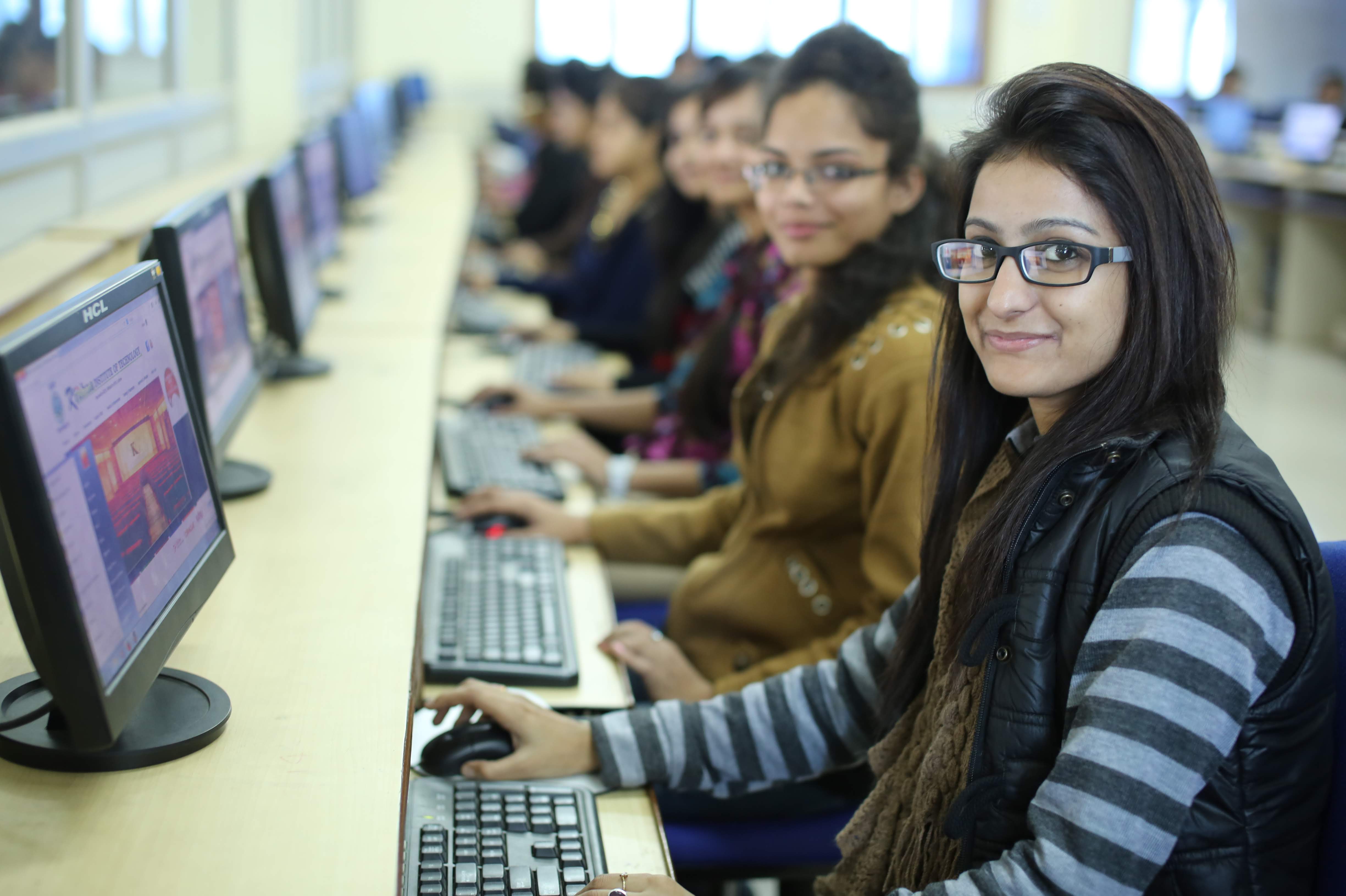 Krishna Group of Institutions, Kanpur Labs(1)