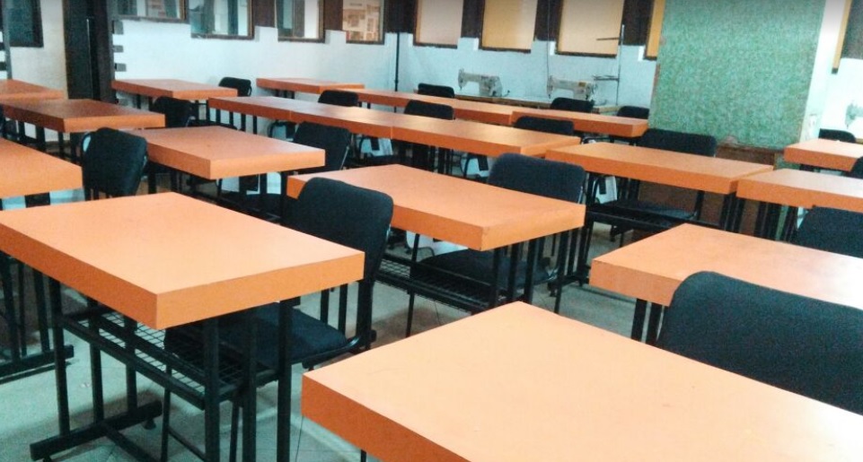 Lakhotia College of Design Classroom(2)