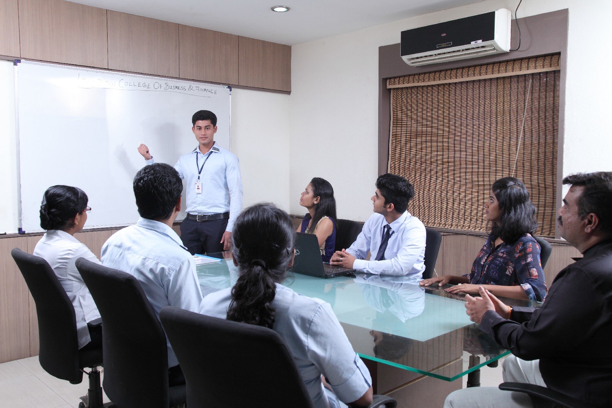 LCBF - London College of Business and Finance Others(2)