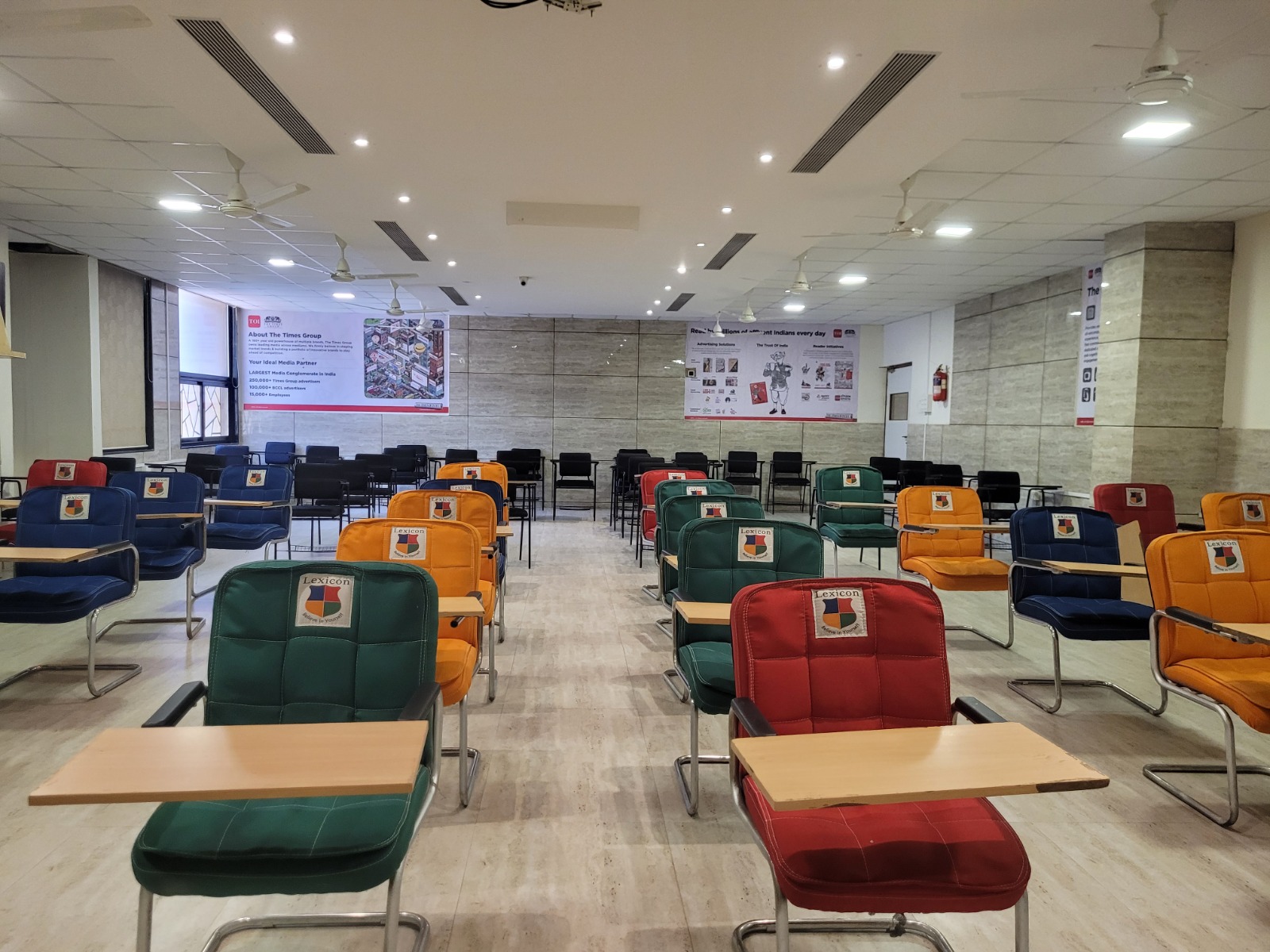 Lexicon Institute of Media and Animation Classroom(4)