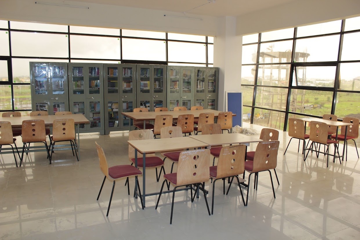 Lotus Business School Library(2)