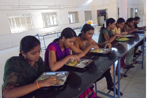 Loyola Institute of Technology Cafeteria / Mess